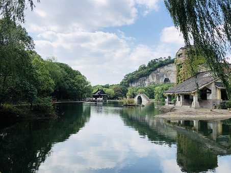 張丹峰跟經紀人什麼關係 洪欣說以後一定會注意的